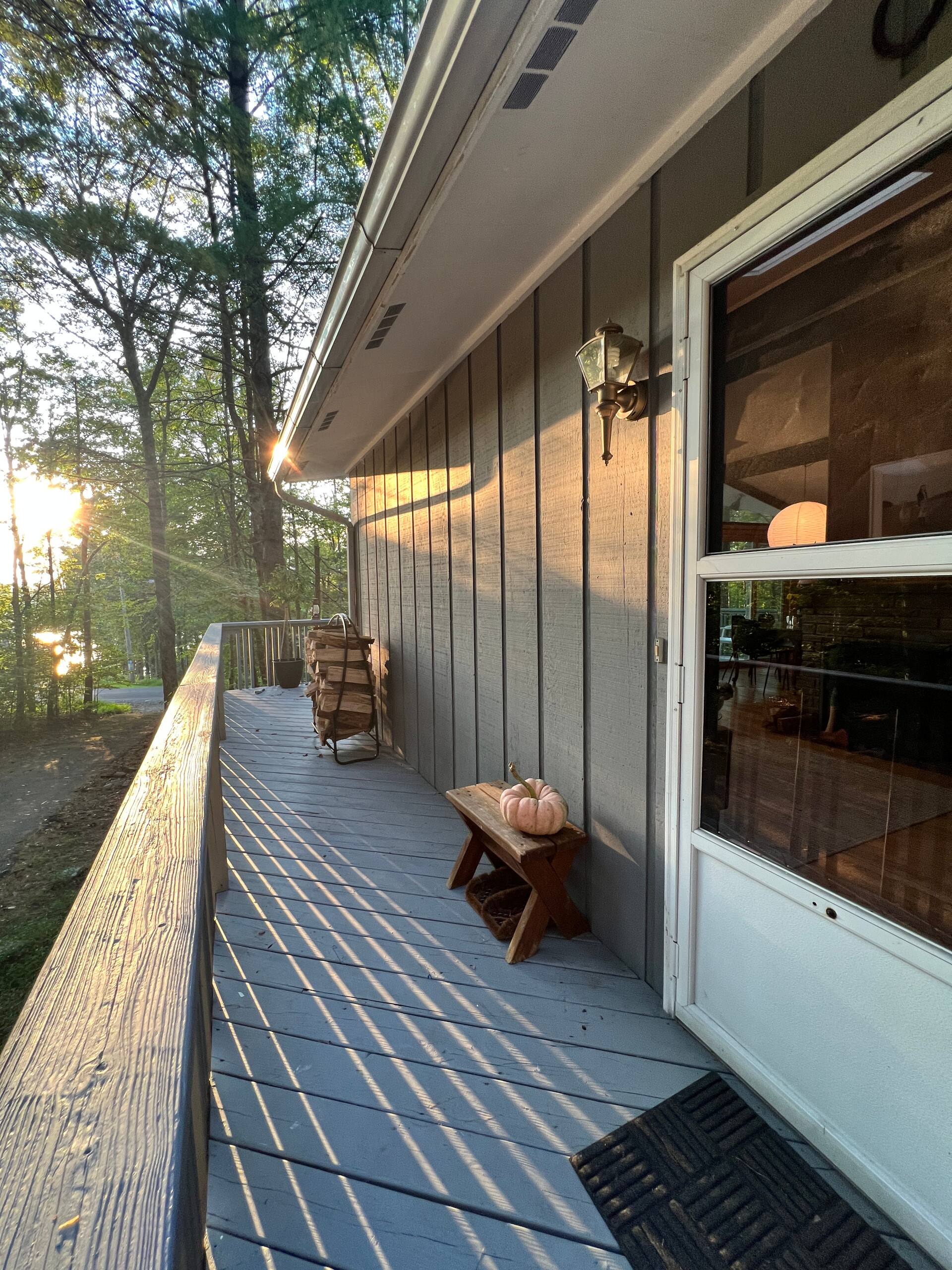 Long deck running the length of the house
